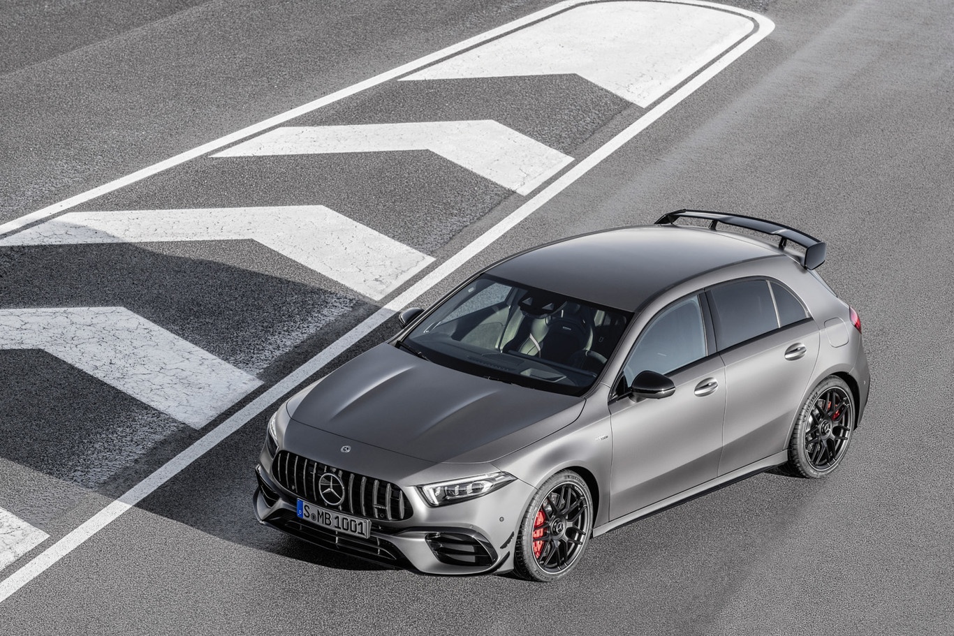 Mercedes-AMG A 45.